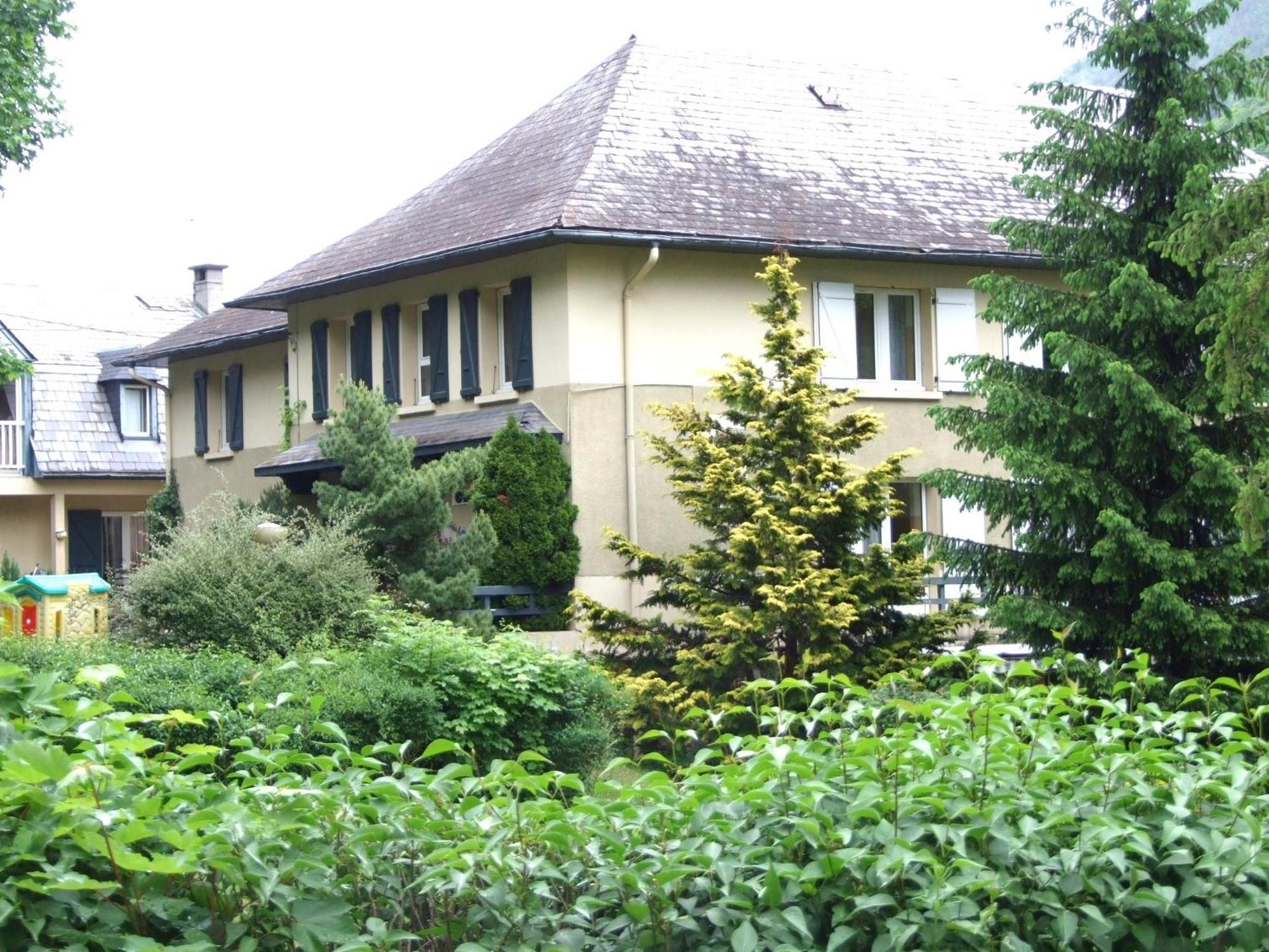 Hotel Du Val D'Aure Cadéac Exteriör bild