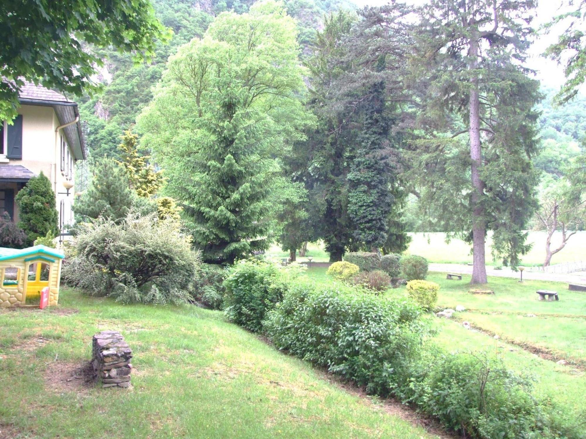 Hotel Du Val D'Aure Cadéac Exteriör bild