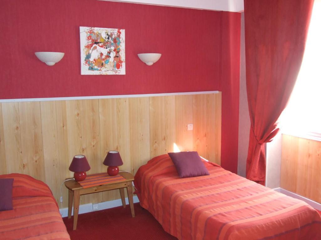Hotel Du Val D'Aure Cadéac Exteriör bild