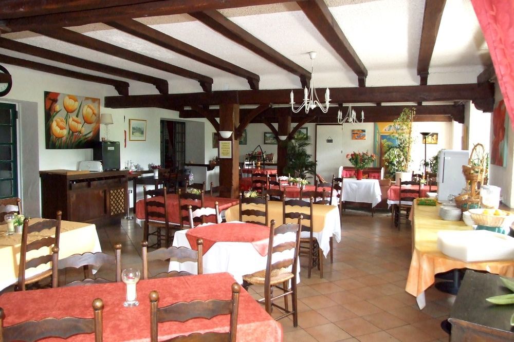 Hotel Du Val D'Aure Cadéac Exteriör bild